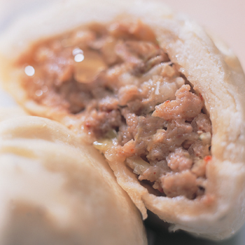 [神戸土産] 神戸南京町「皇蘭」 豚まんうまか餃子セット 【J93024】