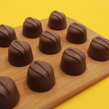 モルディブ 土産 マカデミアナッツ チョコレート 6箱セット【246158】【903970】