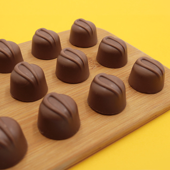 メキシコ 土産 ティオティワカン マカデミアナッツチョコレート 1箱